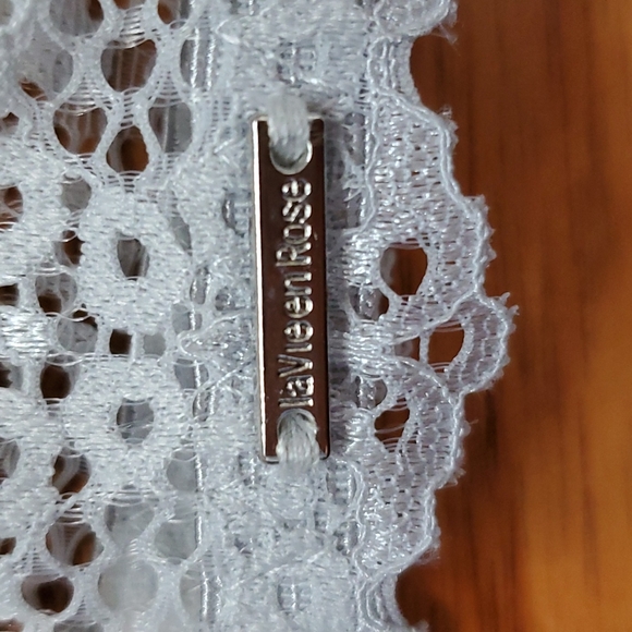 La Vie en Rose Halter-Style Bra 34B - Picture 3 of 5